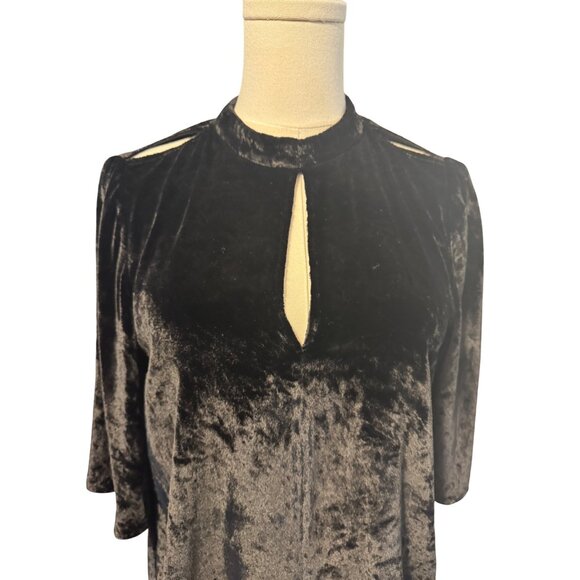 2/$30 J Brand Medium Black Crushed Velvet Dressy Keyhole Flowy Top - Picture 5 of 16